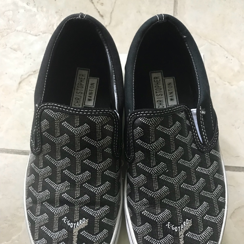 Vans slip on shoes